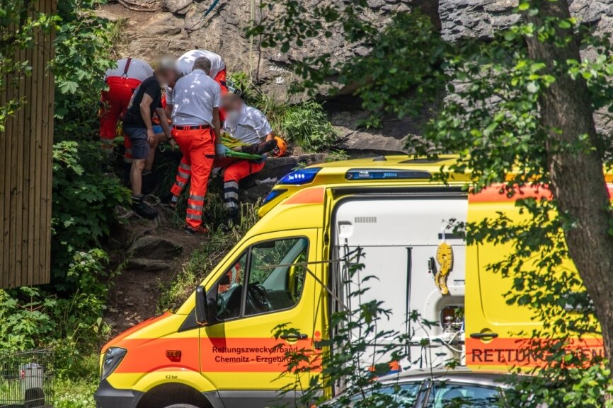 Wolkensteiner Schweiz: Erneuter Kletterunfall wirft Fragen auf - In der Wolkensteiner Schweiz verletzte sich am 27. Juni ein Kletterer schwer. Bereits in den Vorjahren ereigneten sich Unfälle. 