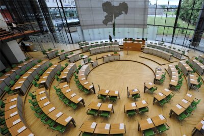 Würdigung im Landtag für zwei Ehrenamtliche aus Westsachsen - Der Ehrenamtsempfang 2023 fand am Sonnabend im Plenarsaal des Landtages in Dresden statt.