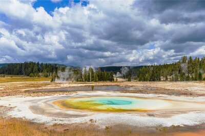 Yellowstone: Der älteste Nationalpark der Welt - Für heiße Quellen ist der Park ebenso berühmt ...