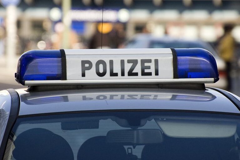 Zahlreiche Glatteis-Unfälle in Zwickau und im Vogtland - 