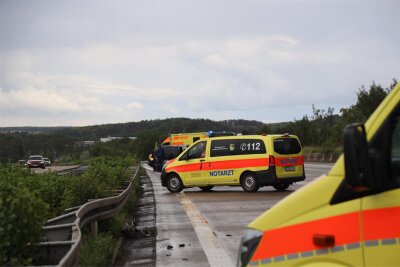 Zahlreiche Unfälle auf der A 4 in Richtung Dresden: Mehrere Menschen am Pfingstsonntag verletzt - Auch hier kamen mehrere Menschen zu Schaden.