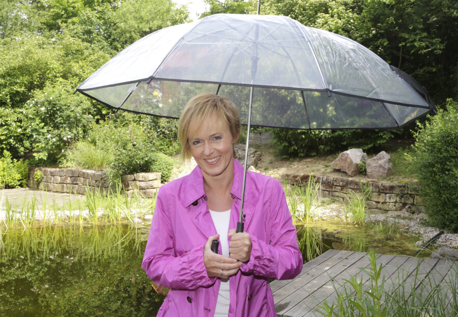 Hitzewellen, Regen oder Kältetiefs: Katja Horneffer erklärt im ZDF das Wetter. 
