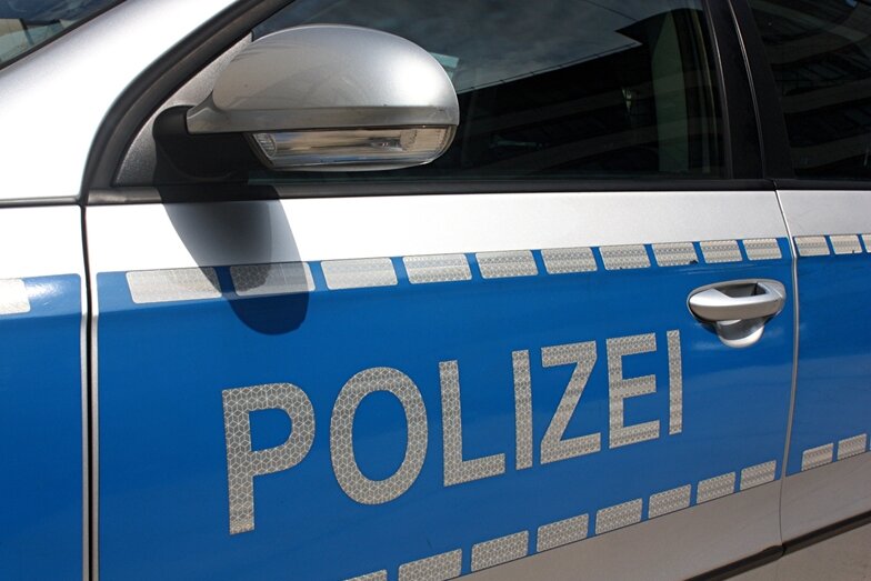 Zentrum/Hilbersdorf: Polizei sucht Zeugen zu zwei Sachbeschädigungen - 