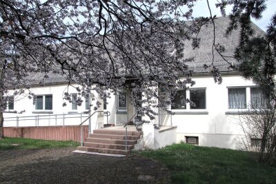 Zettlitz will sich von einstigem Ärztehaus trennen - Die Gemeinde Zettlitz will das einstige Ärztehaus verkaufen. Bislang gab es keine ernsthaften Interessenten.