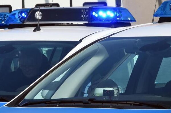 Zeugen nach mehreren Einbrüchen in Chemnitz-Röhrsdorf gesucht - 