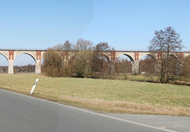 Viadukt der stillgelegten Bahnstrecke Altenburg