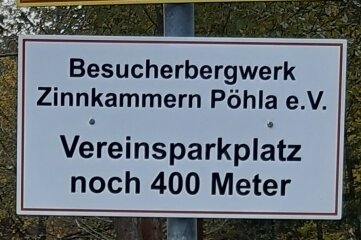 Zinnkammern: Sind die Mettenschichten in Gefahr? - Bieten auch Diskussionsstoff: Schilder im Luchsbachtal.
