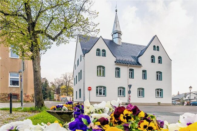 Zöblitzer Bürgerhaus wird am Sonnabend eröffnet - Das ehemalige Zöblitzer Rathaus wurde zu einem Bürgerhaus umgebaut. 