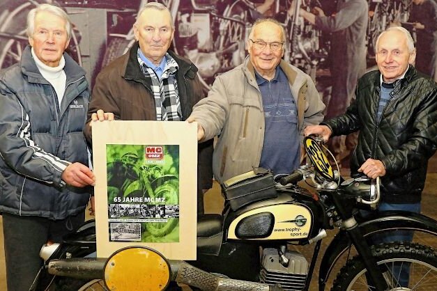 Zschopauer Motorsportclub feiert seinen 65. - Gründungsmitglieder des MC MZ Zschopau: Klaus Pellert, Bernd Uhlmann, Woldemar Lange und Horst Lohr (v. l.). 