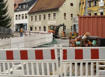 Zschopauer von Baustellen genervt - Noch sind der Verkehrsknoten am Stadtcafé und die Lange Straße dicht.