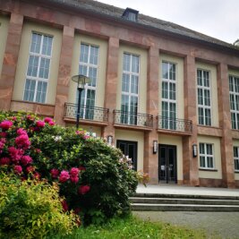 Zu lang: Stadtrat von Aue-Bad Schlema bricht Sitzung ab - Am Dienstagabend bracht der Stadtrat von Aue seine Sitzung im Kulturhaus ab.
