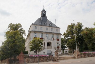 Das Rathaus Lugau.