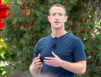 Zuckerberg will Meta zur Nummer eins bei KI machen - Mark Zuckerbergs große KI-Pläne bringen Meta stärker in Wettbewerb mit dem ChatGPT-Entwickler OpenAI und anderen Tech-Schwergewichten.
