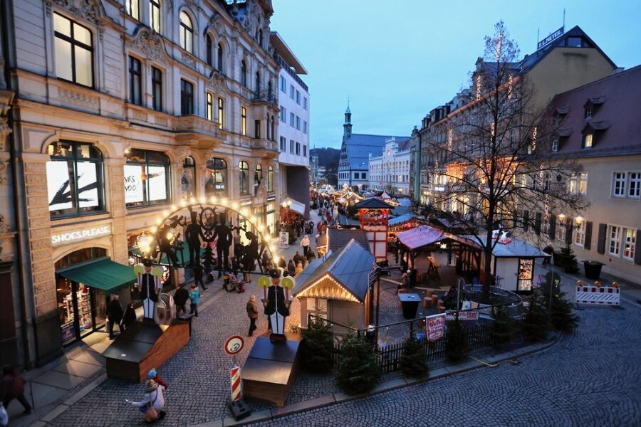 Zufahrtsschutz: Zwickauer Weihnachtsmarkt ohne Sicherung - Der Weihnachtsmarkt Zwickau