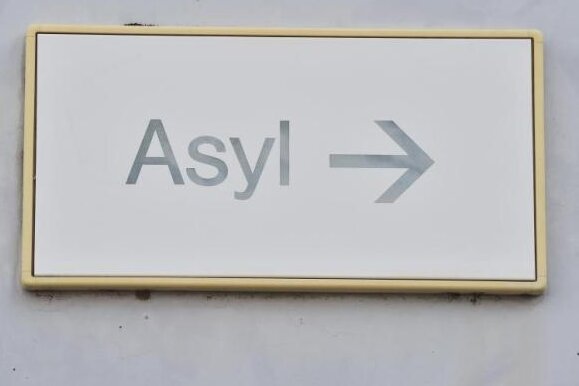 Zuger Ortschaftsrat lehnt Umnutzung des Internats zum Asylheim ab - 