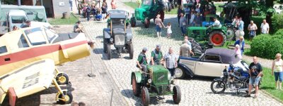 Zugmaschinen der Geschichte -  Traktorentreffen im Deutschen Landwirtschaftsmuseum Schloss Blankenhain