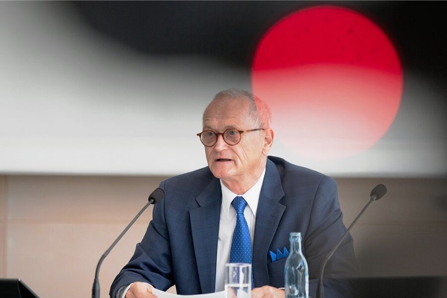 Am 14. September ist Schluss: Sachsens Landesrechnungshofpräsident Karl-Heinz Binus am Donnerstag bei der Vorstellung des Jahresberichts 2021. 