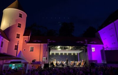 Zum Abschied: Konzert im romantischen Schlosshof - 
