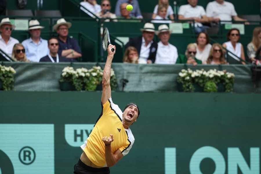 Zverev beißt sich durch - Halbfinale in Halle der Lohn - Steht beim Turnier in Halle im Halbfinale: Alexander Zverev.