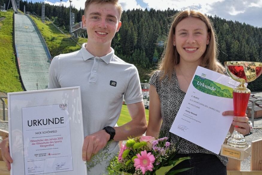 Zwei Hoffnungsträger für die Region - Nick Schönfeld und Jenny Nowak vom Bundesstützpunkt Klingenthal sind für ihre sportlichen Leistungen ausgezeichnet worden.