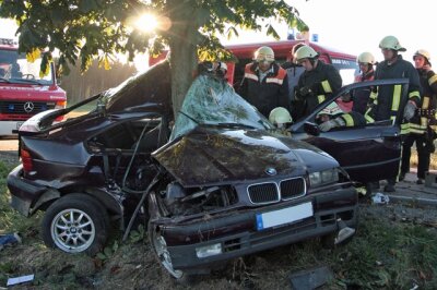 Ein schwerer Verkehrsunfall hat sich am Freitag zwischen Lauterbach und Lauta ereignet.
