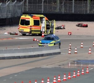 Zwei Männer schwer verletzt: Unfall auf dem Sachsenring - Auf dem Sachsenring geschah ein schwerer Unfall. 