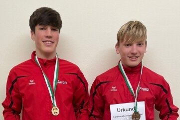 Zwei Medaillen für Motor Thurm - Freuten sich: Aaron Larimore (links) und Franz Demmler. 