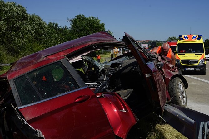 Zwei Verletzte bei Unfall auf A4 zwischen Frankenberg und Chemnitz - 