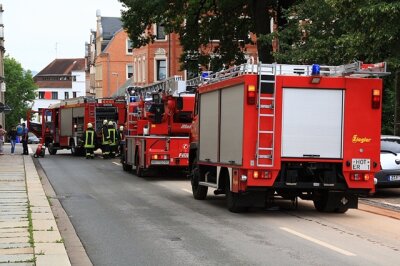 Zwei Verletzte bei Wohnungsbrand in Hohenstein-Ernstthal - 