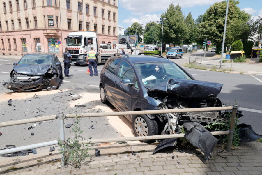 Zwei Verletzte nach Unfall auf dem Sonnenberg - 