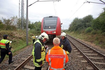 Zwickau: 61-Jähriger von Zug überrollt - 