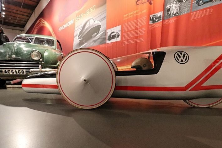 Zwickau: Aerodynamik und das Automobildesign - Ein VW-Sparmobil aus dem Jahr 1982 ist in Zwickau in der Sonderausstellung "Form vollendet?" zu sehen. 