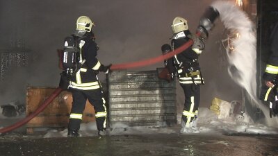 Zwickau: Erneut Feuer in Recyclingfirma - 