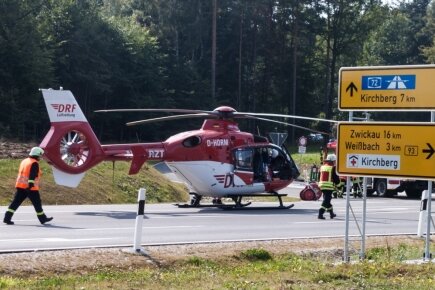 Zwickau: Luftretter seit einem Vierteljahrhundert aktiv - Bisher mehr als 30.000 Einsätze geflogen: Rettungshubschrauber "Christoph 46"