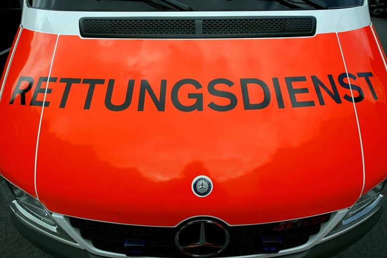 Zwickau: Sechsjähriges Kind angefahren und schwer verletzt - 