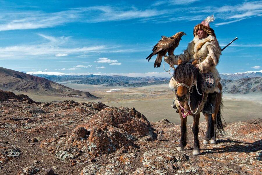 Zwickau: Vortrag zeigt die Vielfalt der Mongolei - Ein Adlerjäger im mongolischen Altaigebirge.