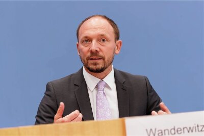 Zwickau: Wanderwitz verliert Ehrenvorsitz der Jungen Union - 
