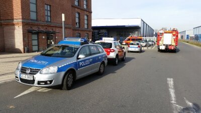 Zwickau: Weißes Pulver entpuppt sich als Dekoschnee - 