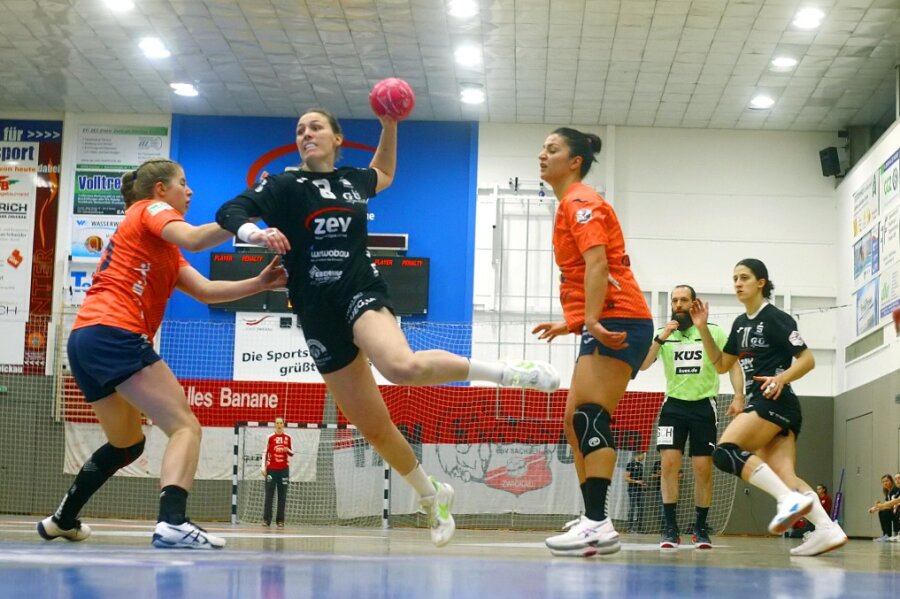 Zwickauer Handballfrauen besiegen Neckarsulm klar und verdient - 