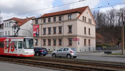 Zwickauer SPD-Zentrale füllt sich wieder - Im Julius-Seifert-Haus an der Talstraße 10a in Zwickau ist das Wahlkreisbüro von Carlos Kasper eingerichtet worden. 