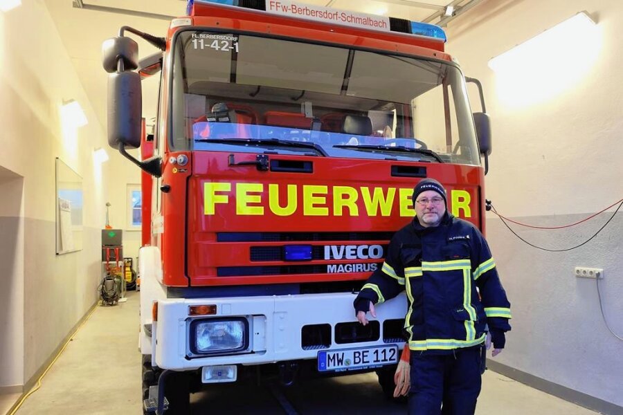 Zwischen Hochwassern und Großbränden: Was der Ortswehrleiter von Berbersdorf-Schmalbach in 25 Jahren erlebte - Holger Poppe ist seit 44 Jahren Feuerwehrmann, seit 1998 leitet er die Ortswehr von Berbersdorf-Schmalbach. 