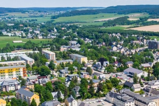 Zwönitzer wählen neues Stadtoberhaupt - In Zwönitz wurde in den vergangenen Jahren einiges auf den Weg gebracht. Wer soll die Projekt fortsetzen, der Amtsinhaber oder eine neue Bürgermeisterin? 