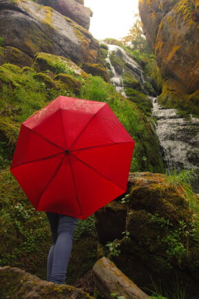 April, April - er macht was er will.
Ein regenreicher, aber trotzdem sch&ouml;ner Ausflug am Blauenthaler Wasserfall.