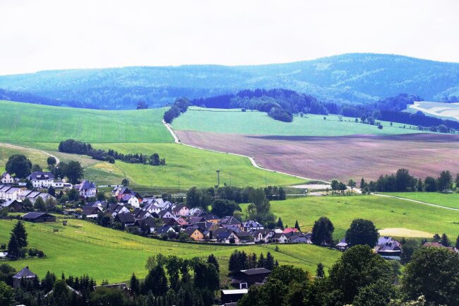 Blick vom Emmlerweg auf Raschau-Markersbach