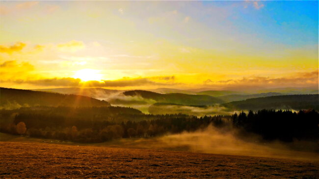 Sonnenaufgang an der Talsperre Eibenstock